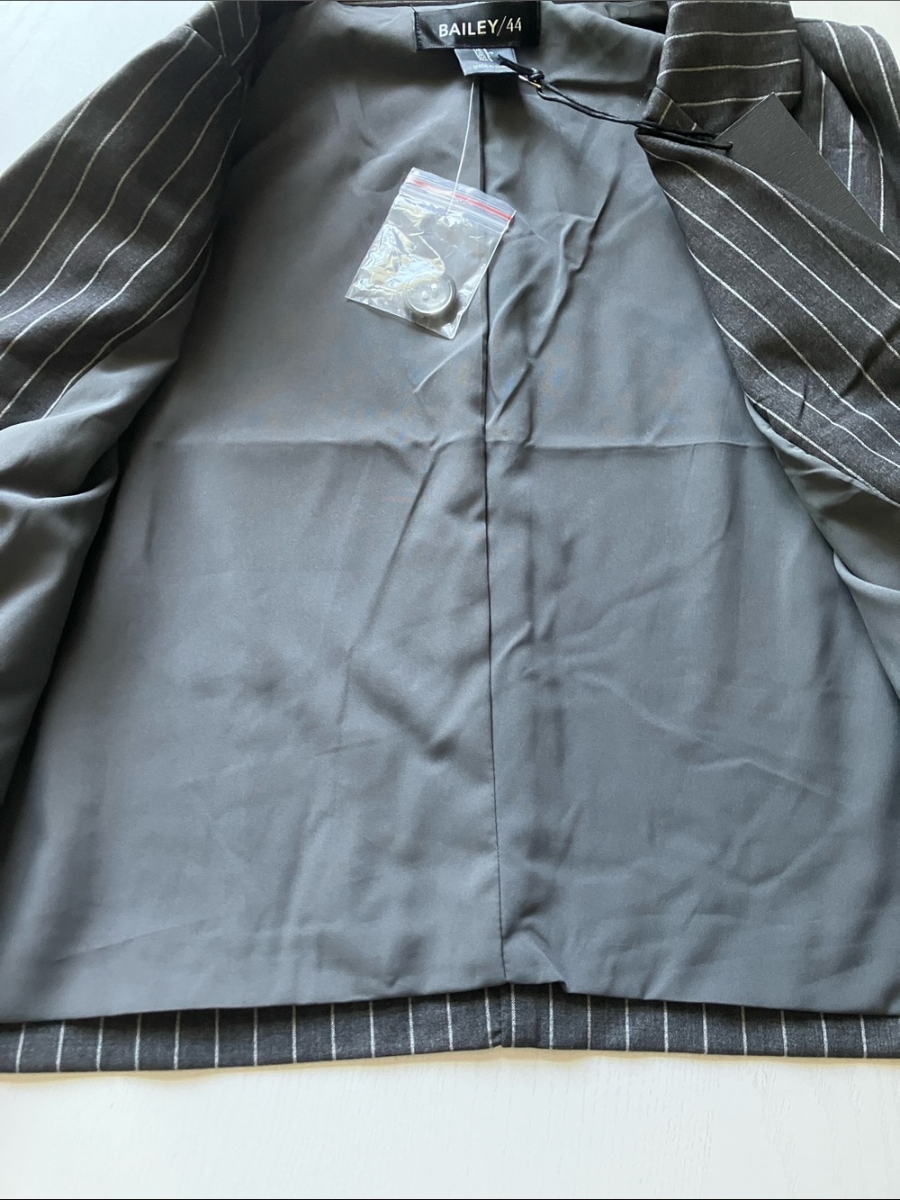 Bailey 45 Pin Stripe Vest (Size Small) NWT - Picture 5 of 11